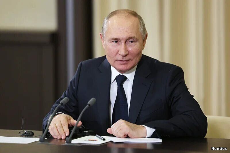 The Russian and Ukrainian drafts of the memorandum on the settlement are directly opposite, this is not surprising - Vladimir Putin.